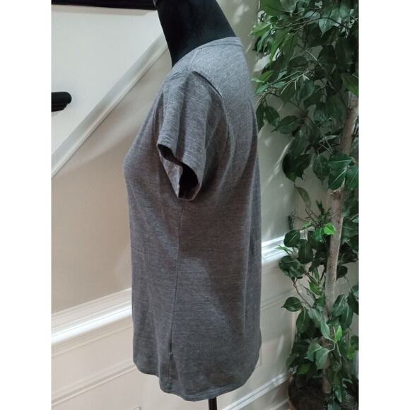 The North Face Women's Gray Slim Fit V Neck Short Sleeve Top Blouse Size Medium - Picture 8 of 13
